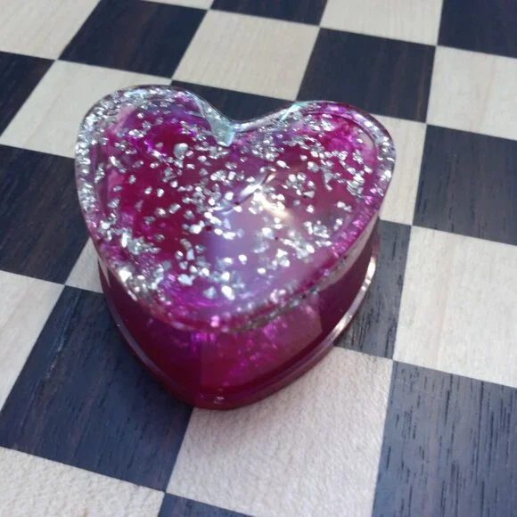 Pink Heart Box with Silver Flakes.💖 - Picture 7 of 9